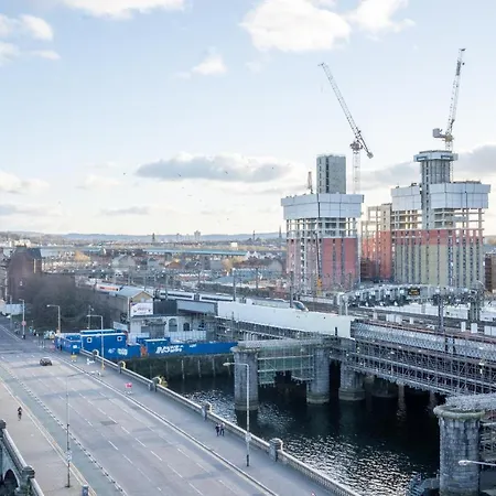 Luxury Riverview City Centre Apartment Glasgow Esterno foto